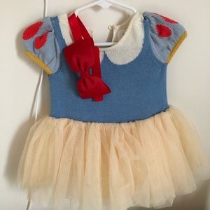 Snow White Baby outfit 3-6 months